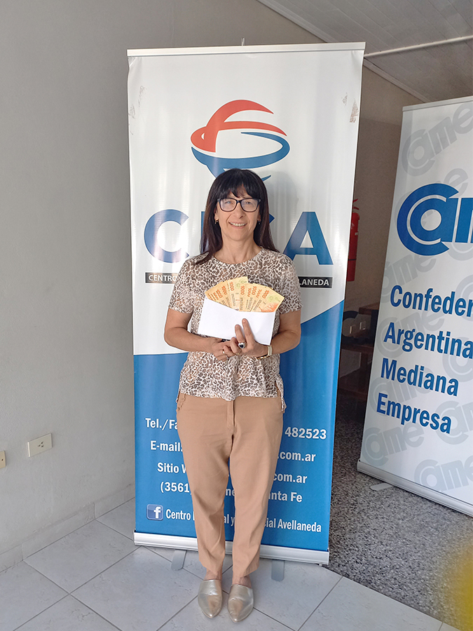 2do PREMIO COMERCIO-Divergenia